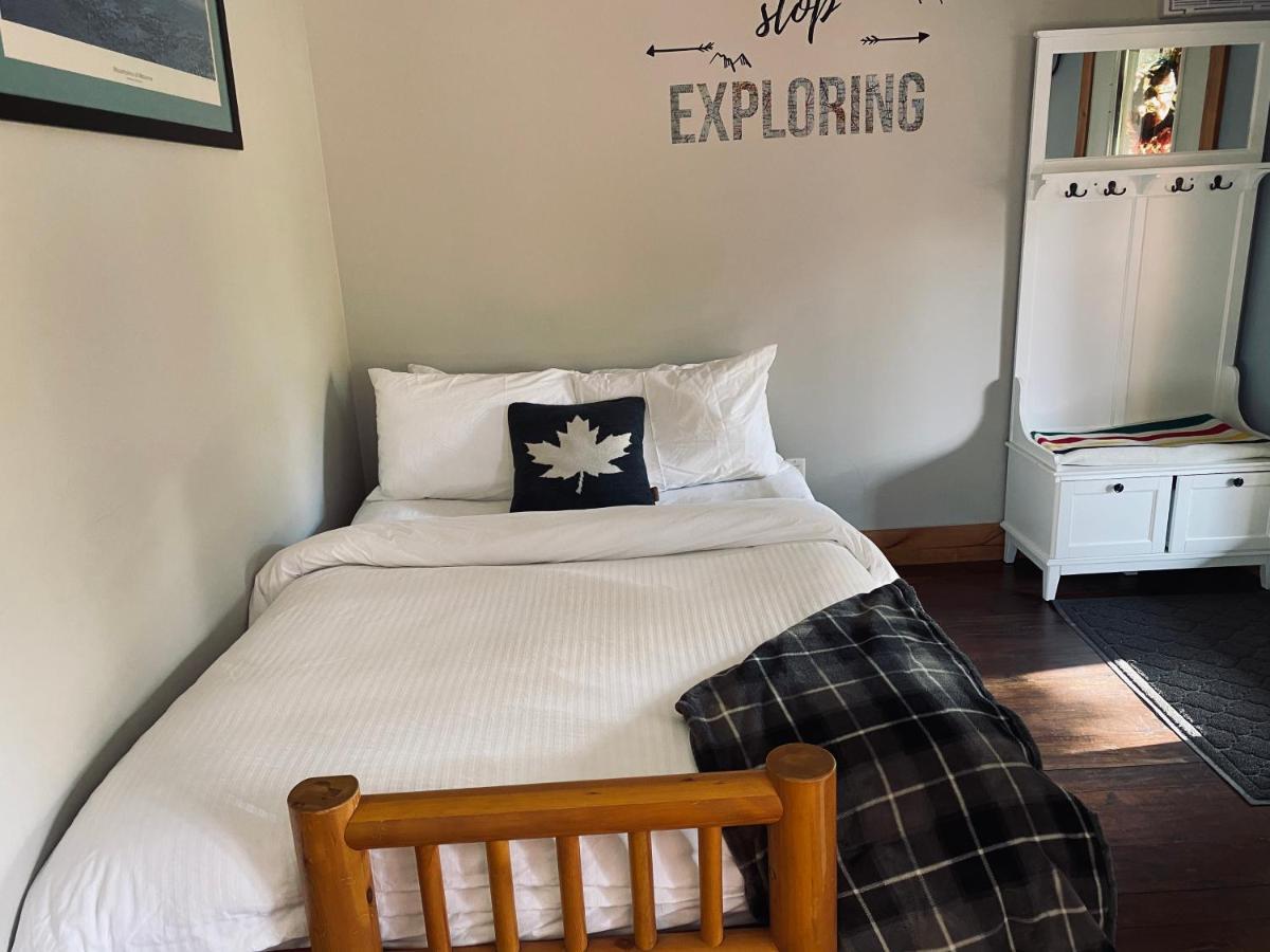 Journey'S End - 2 Bed 1 Bath Suite غولدن المظهر الخارجي الصورة