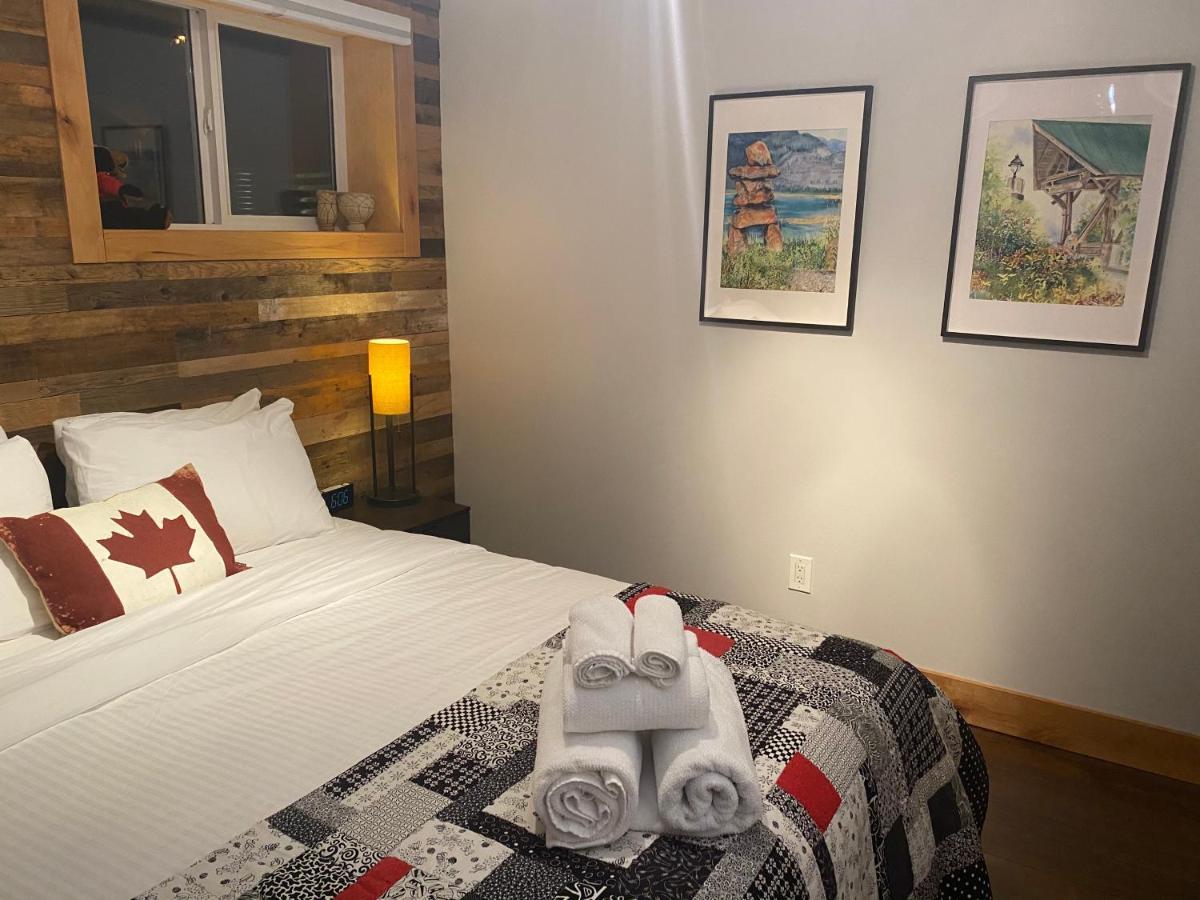 Journey'S End - 2 Bed 1 Bath Suite غولدن المظهر الخارجي الصورة